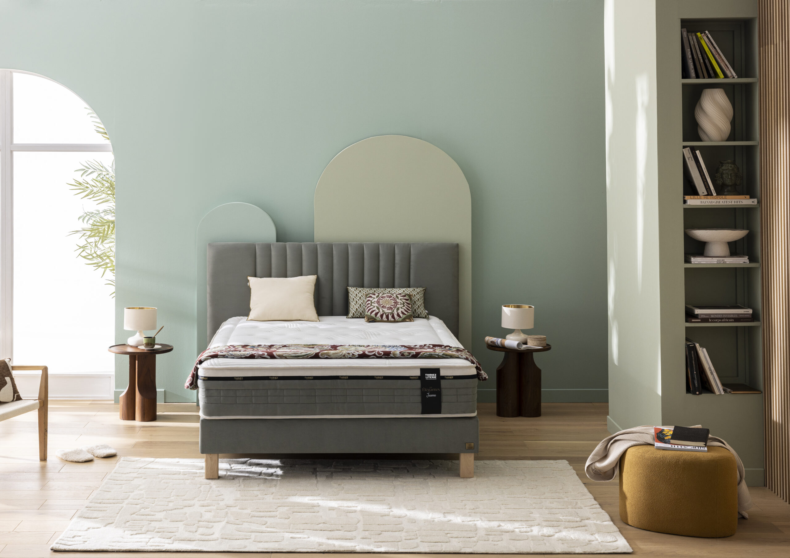 LES-ELEGANTES-JEANNE-scaled